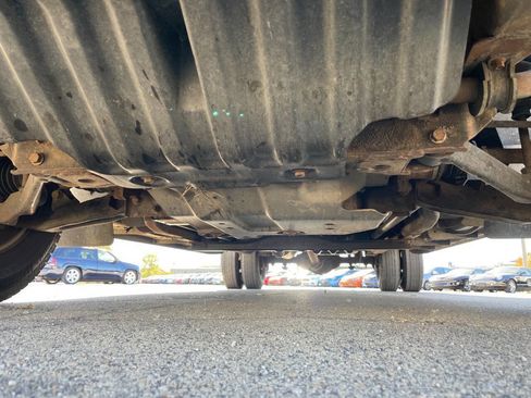 Used 2005 GMC Sierra 3500 SLT w/ Heavy-Duty Power Package image 15