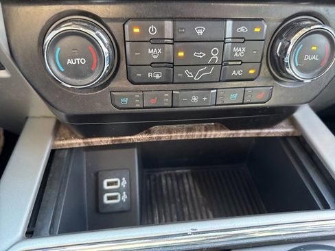 Used 2019 Ford F250 Lariat w/ Lariat Ultimate Package image 46