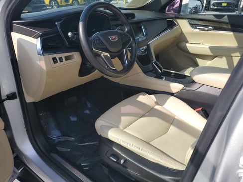 Used 2018 Cadillac XT5 AWD image 20