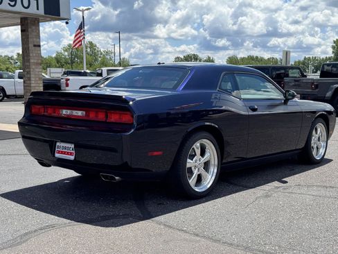 Used 2012 Dodge Challenger R/T RWD image 7