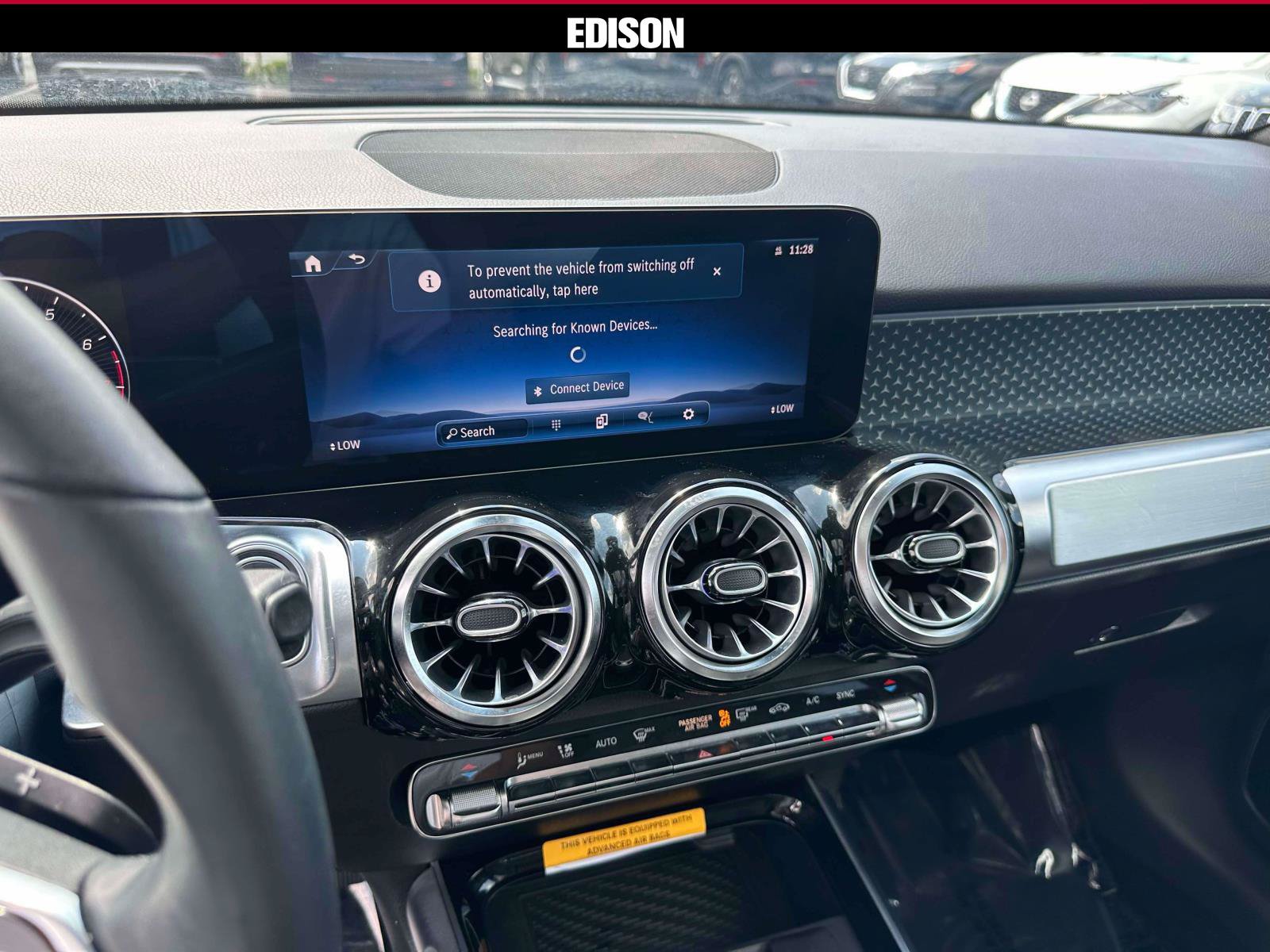 Used 2024 Mercedes-Benz GLB 250 4MATIC image 29