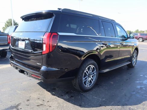 New 2025 Ford Expedition Max Active image 22