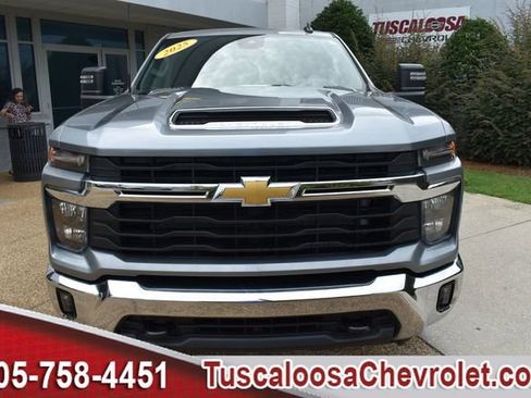 Certified 2025 Chevrolet Silverado 2500 LT w/ Convenience Package AWD/4WD image 4