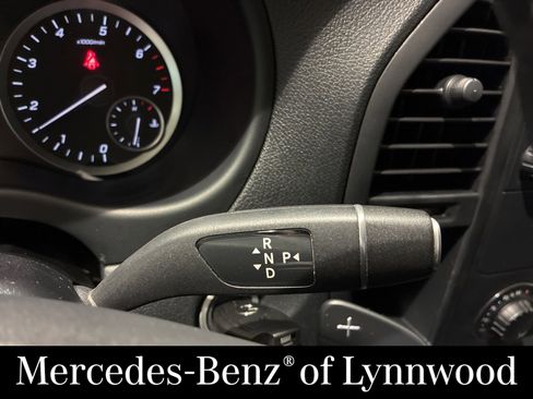 Used 2022 Mercedes-Benz Metris image 15