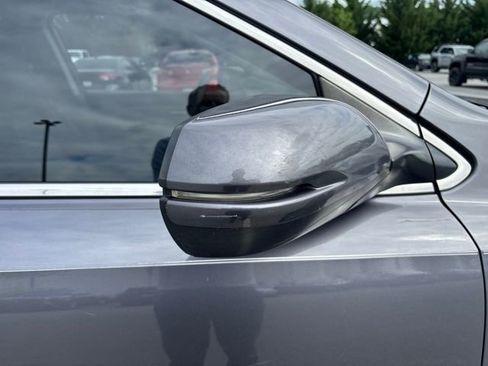 Used 2018 Honda CR-V EX image 5