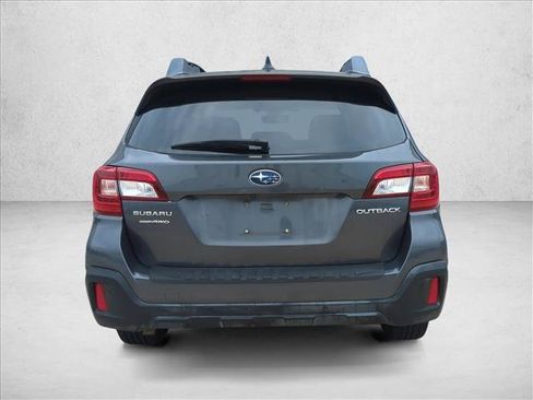 Used 2018 Subaru Outback 2.5i Limited AWD/4WD image 6