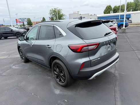 Used 2024 Ford Escape Active w/ Tech Pack #2 AWD/4WD image 4