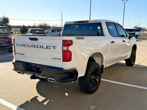 New 2026 Chevrolet Silverado 1500 Custom Trail Boss w/ LPO, Dark Essentials Package image 5