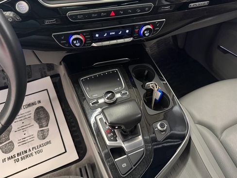 Used 2019 Audi Q7 3.0T Prestige w/ Prestige Package image 30