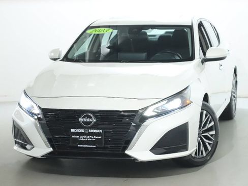 Certified 2023 Nissan Altima 2.5 SV w/ SV Premium Package AWD/4WD image 5