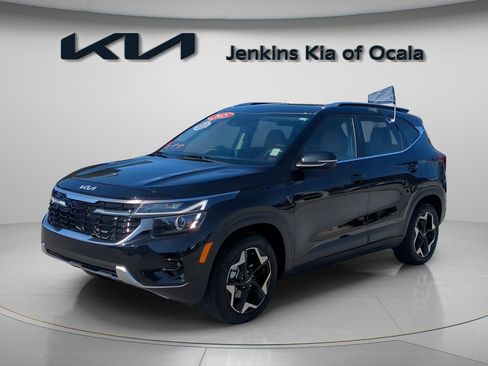 Certified 2025 Kia Seltos EX w/ EX Sunroof Package image 4