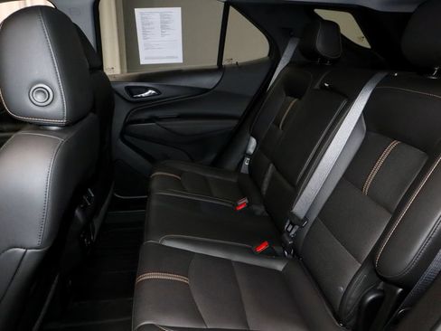 Used 2022 Chevrolet Equinox Premier AWD/4WD image 23