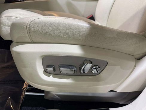 Used 2015 Rolls-Royce Ghost image 28