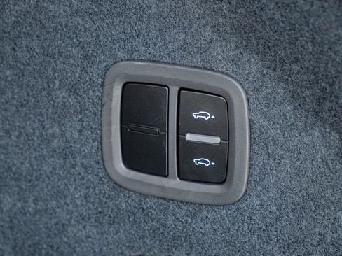 Certified 2026 Porsche Cayenne S AWD/4WD image 32