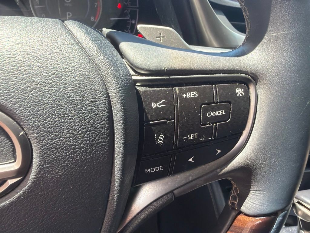 Used 2019 Lexus ES 350 w/ Premium Package FWD image 19