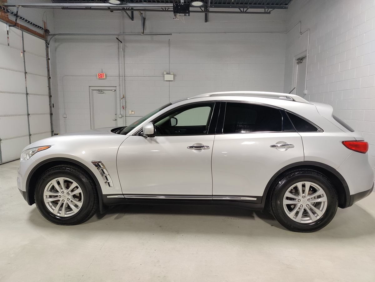 Used 2013 INFINITI FX37 AWD w/ Premium Pkg image 19