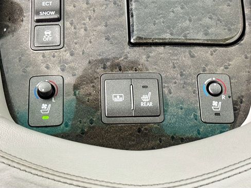 Used 2008 Lexus LS 460 image 23