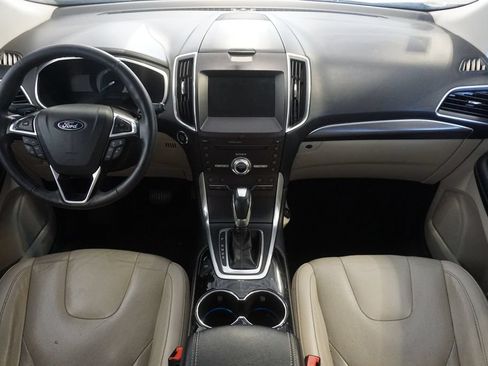 Used 2018 Ford Edge Titanium w/ Equipment Group 301A FWD image 26