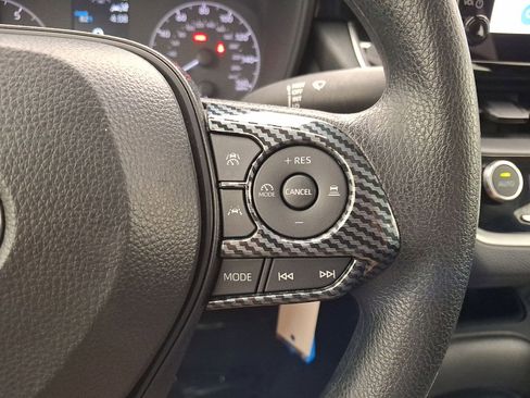 Certified 2024 Toyota Corolla LE image 18