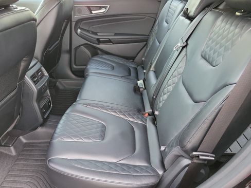 Used 2024 Ford Edge Titanium w/ Equipment Group 301A AWD/4WD image 12