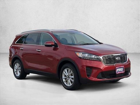 Used 2020 Kia Sorento LX w/ LX I4 Convenience Package FWD image 3