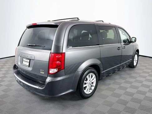 Used 2019 Dodge Grand Caravan SXT FWD image 7