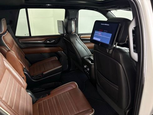 Used 2023 GMC Yukon Denali Ultimate AWD/4WD image 51