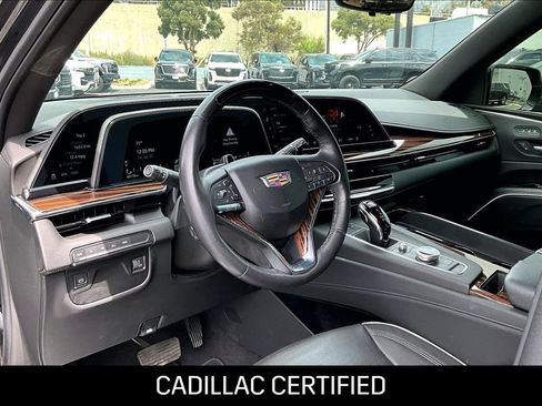 Used 2023 Cadillac Escalade Premium Luxury AWD/4WD image 16