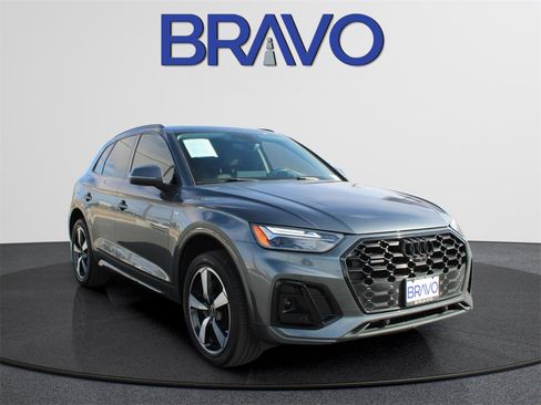 Used 2023 Audi Q5 2.0T Premium Plus image 3
