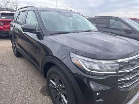 New 2026 Ford Explorer Active w/ Active Comfort Package image 24