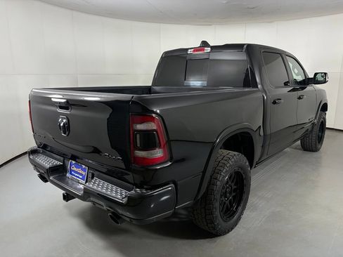 Used 2020 RAM 1500 Limited w/ Black Appearance Package AWD/4WD image 8