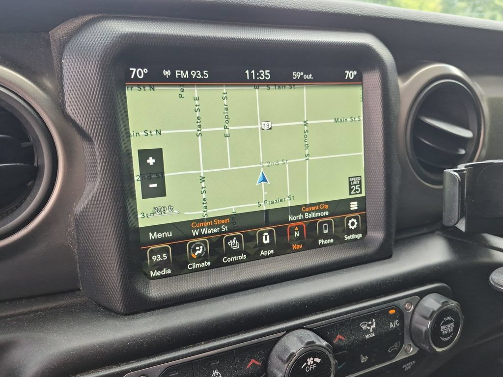 Used 2021 Jeep Gladiator Sport AWD/4WD image 15