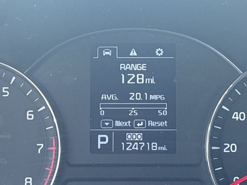 Used 2016 Kia Forte SX FWD image 16
