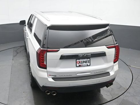 Used 2023 GMC Yukon XL Denali Ultimate AWD/4WD image 34