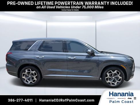 Used 2022 Hyundai Palisade Calligraphy w/ Cargo Package FWD image 2