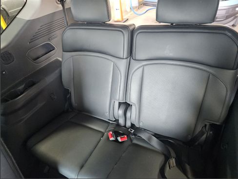 Used 2024 Kia EV9 Light Long Range RWD image 9