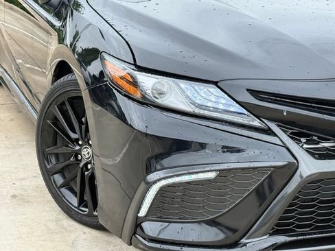 Used 2022 Toyota Camry XSE w/ Cold Weather Package FWD image 3