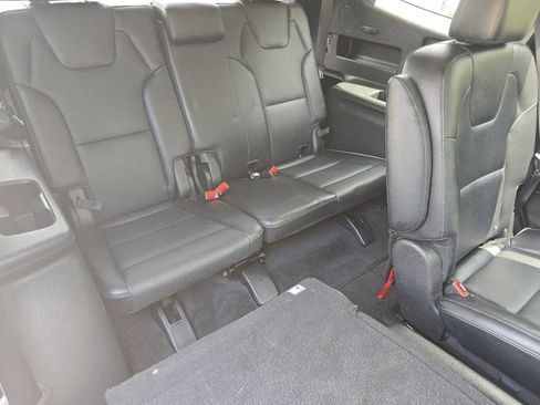 Used 2022 Kia Telluride S FWD image 20