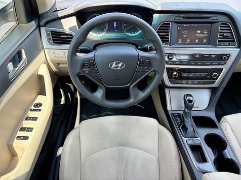 Used 2016 Hyundai Sonata SE FWD image 20