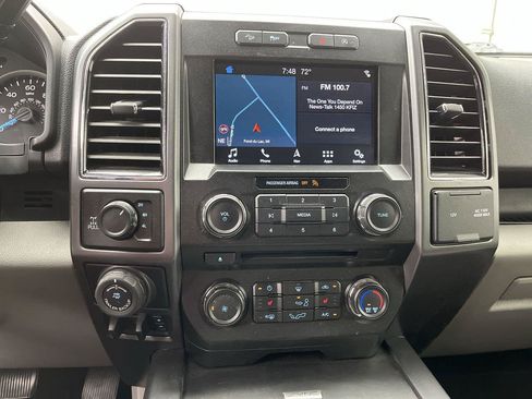 Used 2018 Ford F150 XLT w/ Equipment Group 302A Luxury AWD/4WD image 19