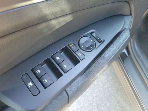 New 2026 Kia Sportage EX image 21