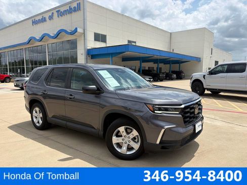 Used 2024 Honda Pilot LX image 1