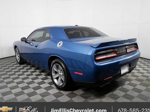 Used 2022 Dodge Challenger SXT image 25