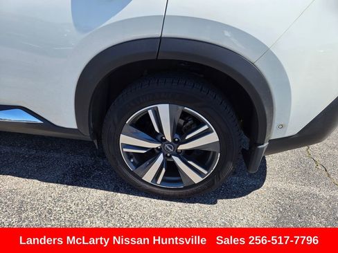 Used 2023 Nissan Rogue SL w/ SL Premium Package FWD image 12