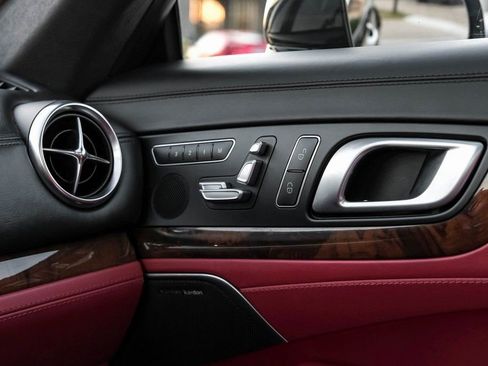 Used 2016 Mercedes-Benz SL 550 image 45