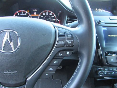 Used 2019 Acura ILX FWD image 11