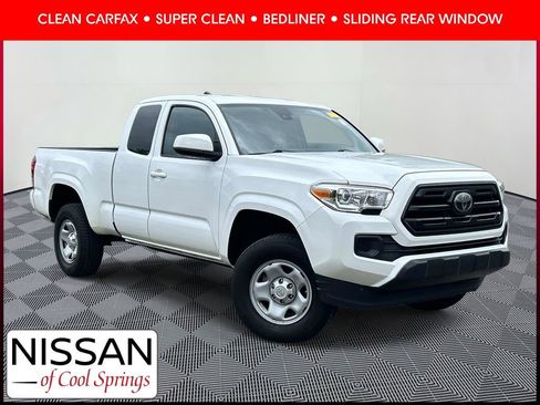 Used 2019 Toyota Tacoma SR5 RWD image 1
