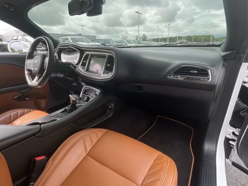 Used 2021 Dodge Challenger SRT Hellcat RWD image 29