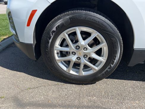 Used 2022 Chevrolet Equinox LS image 9