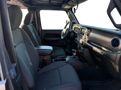 Used 2023 Jeep Wrangler Sport image 15